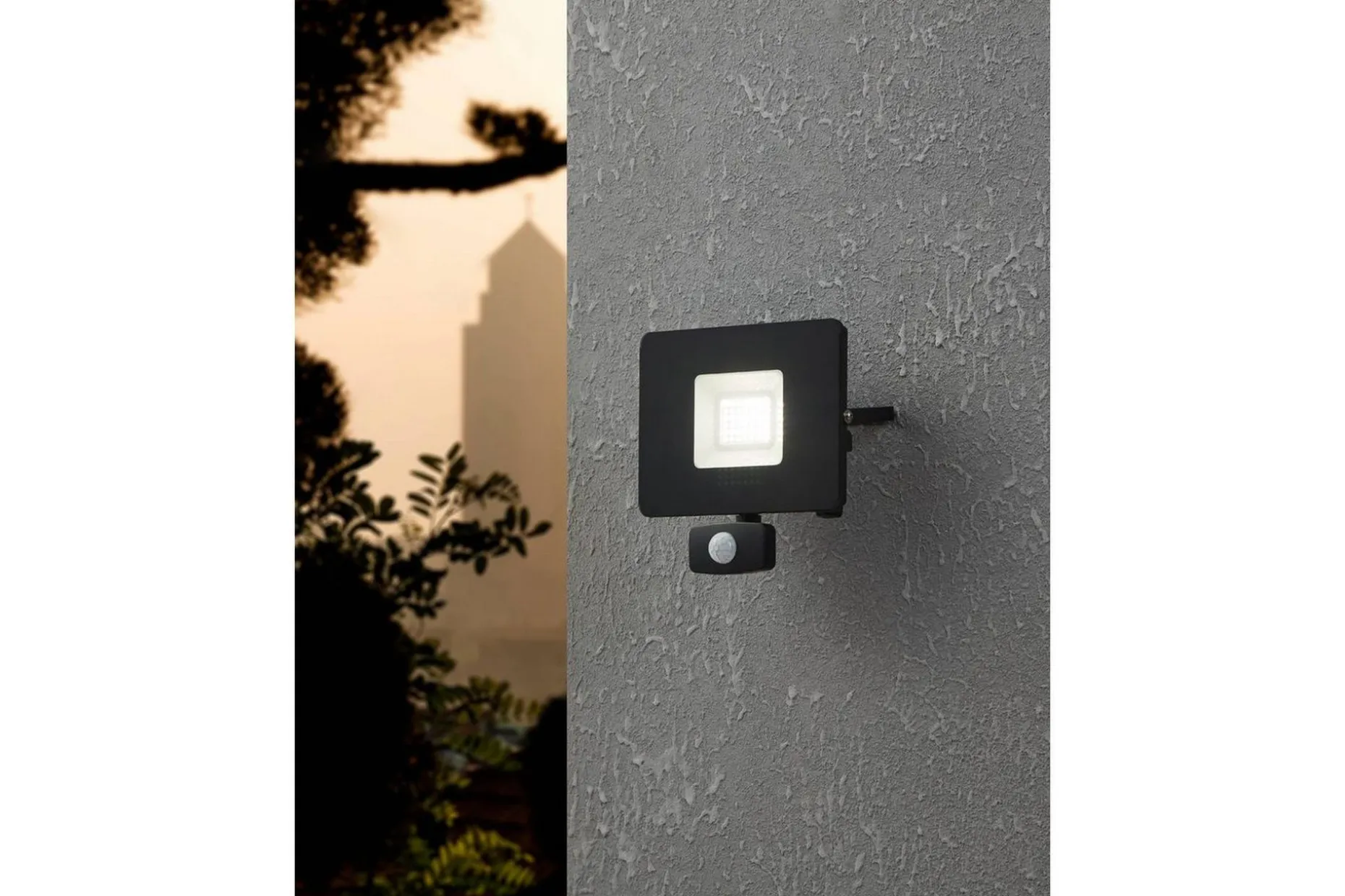Veggstrålkaster Utendørs Eglo Faedo 3 med Sensor 30W, Svart