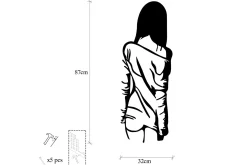 Woman With Loose Dress Veggdekor